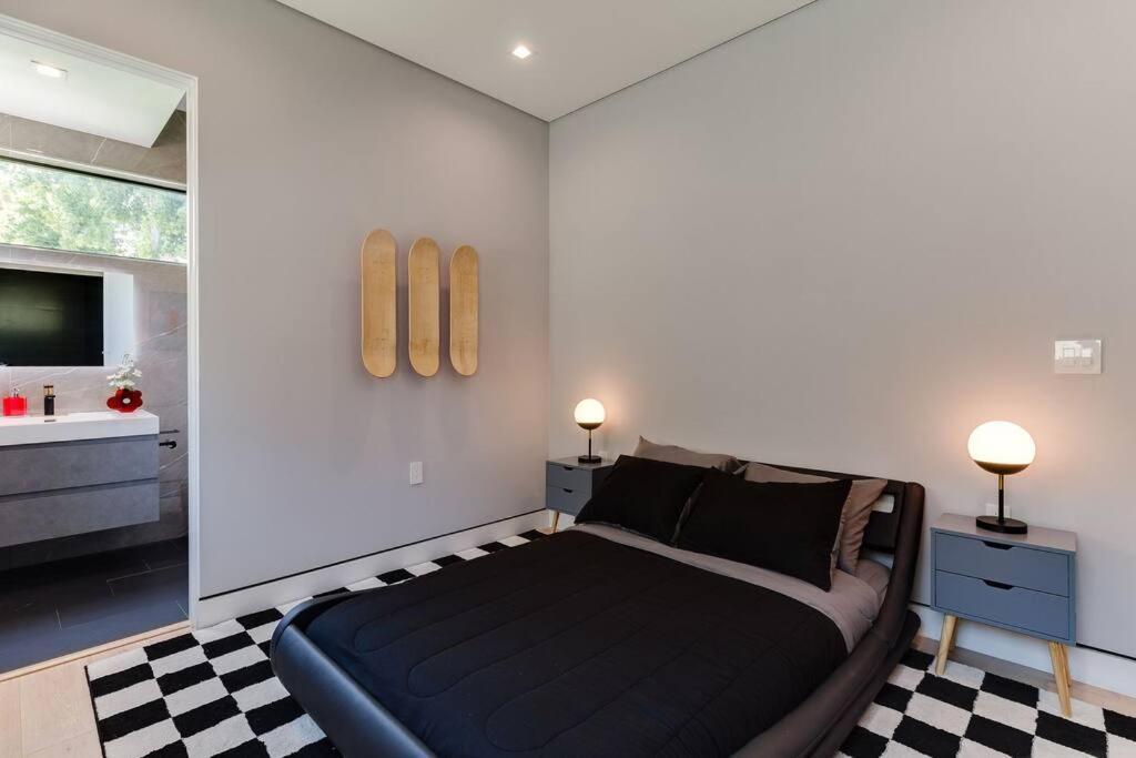 Villa Posh Luxury Modern With Pool And Rooftop Deck *
