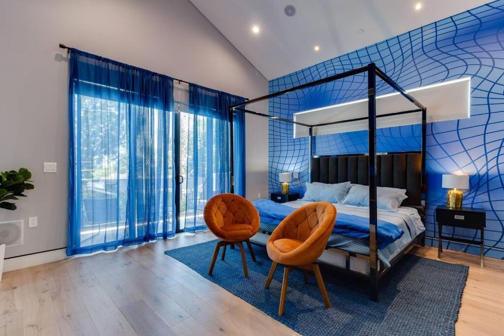 Posh Luxury Modern With Pool And Rooftop Deck * Los Angeles