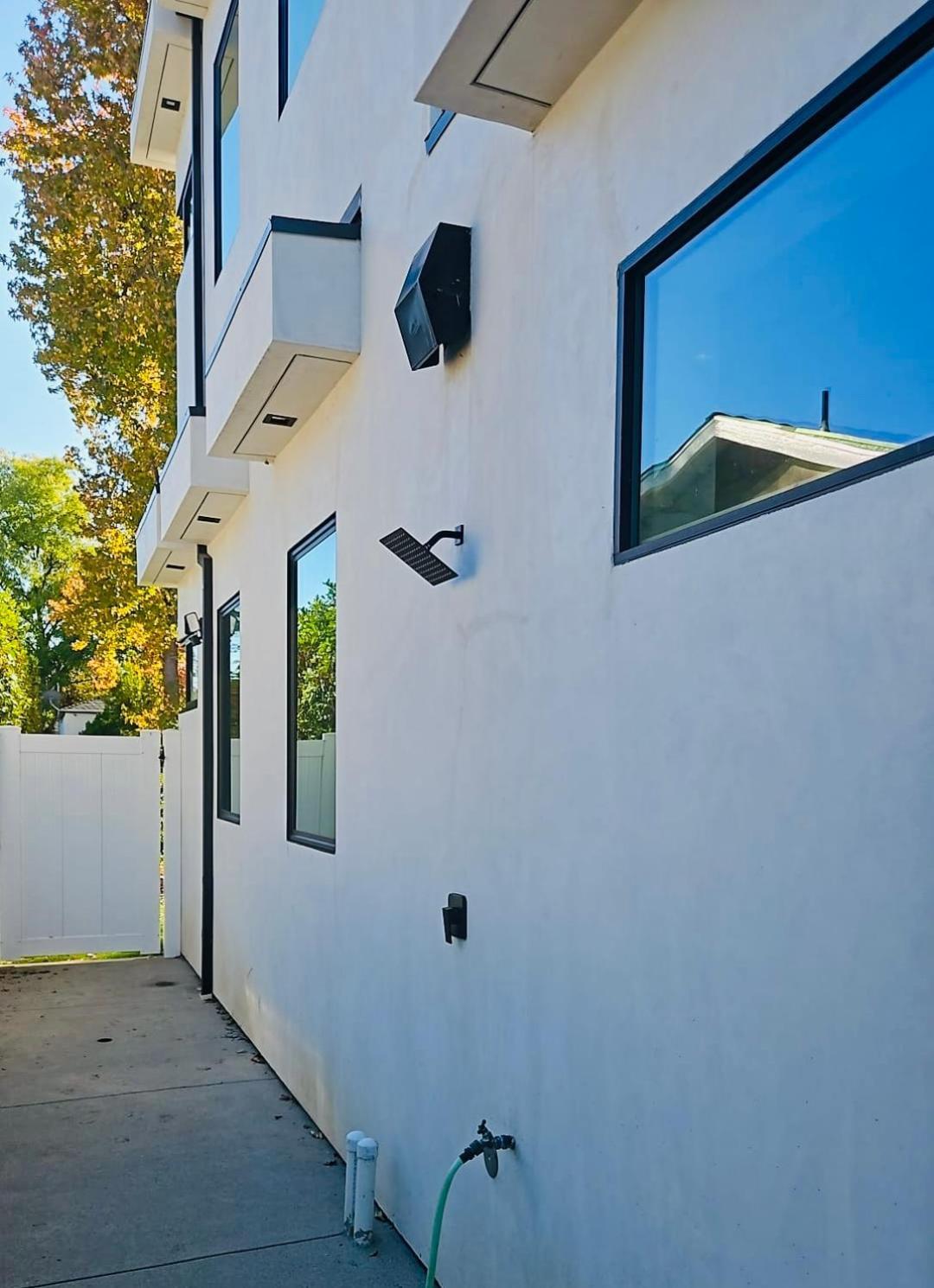 Villa Posh Luxury Modern With Pool And Rooftop Deck